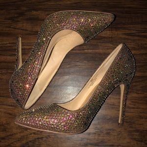 Beautiful Sequin heels!